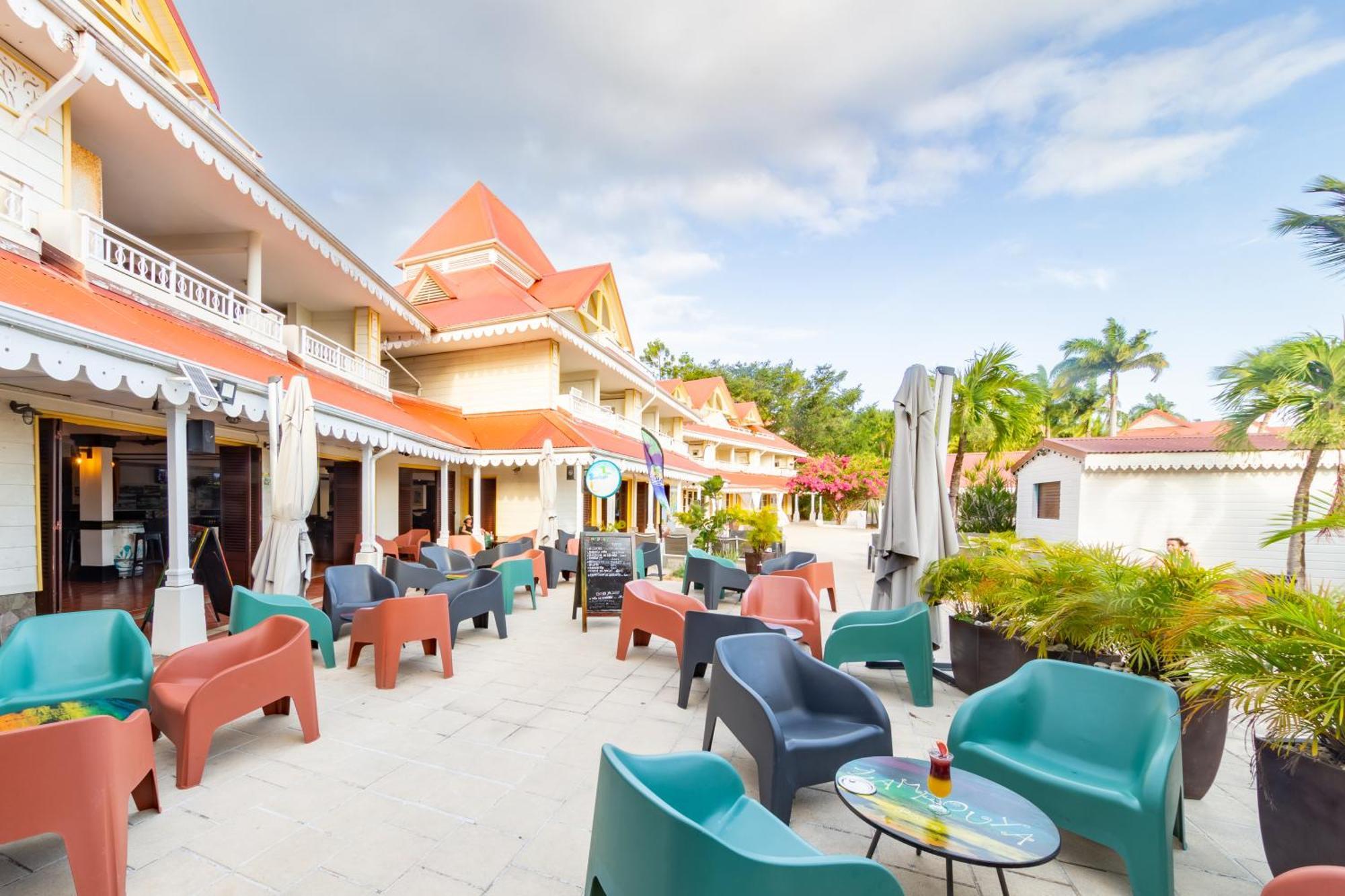 Residence Pierre & Vacances Premium Les Tamarins Сент-Анн Экстерьер фото