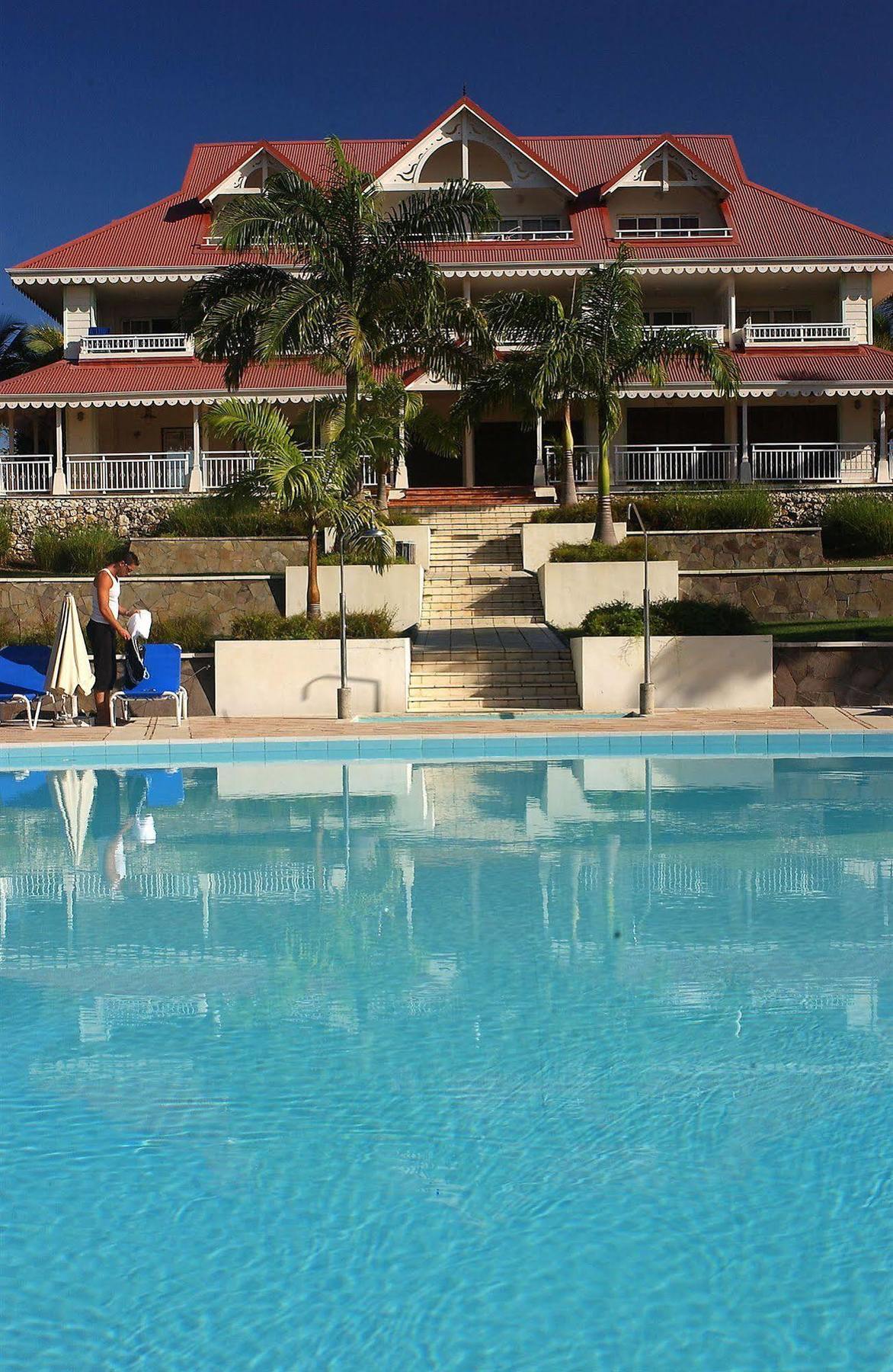 Residence Pierre & Vacances Premium Les Tamarins Сент-Анн Экстерьер фото
