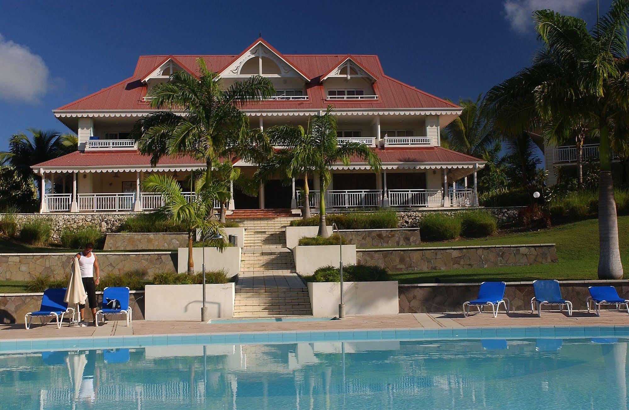 Residence Pierre & Vacances Premium Les Tamarins Сент-Анн Экстерьер фото
